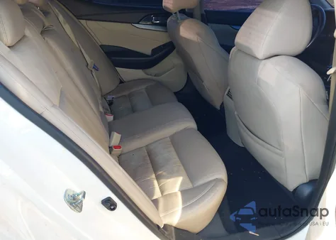 2017 Nissan Maxima 3.5 S из США, поврежденный, VIN 1N4AA6AP3HC360265